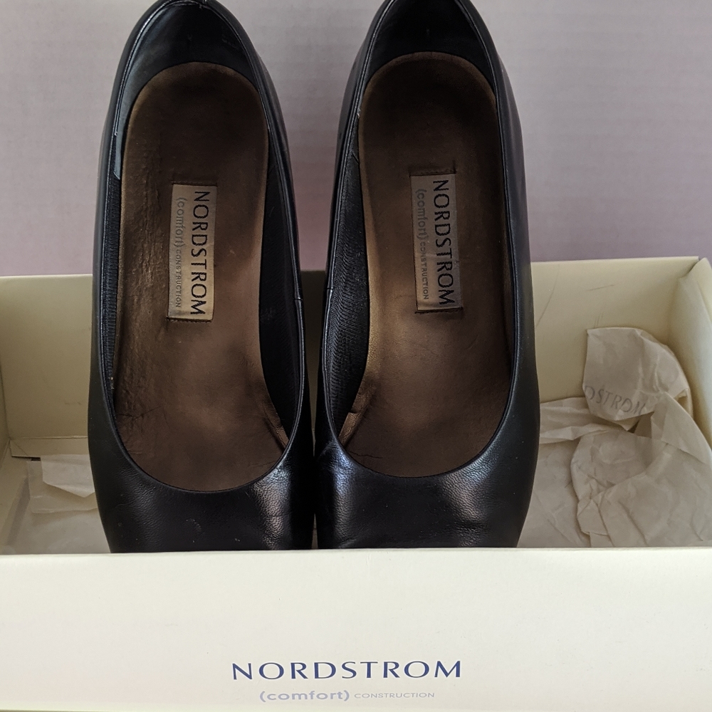 NORDSTROM's Shoes - Picture 7 of 8